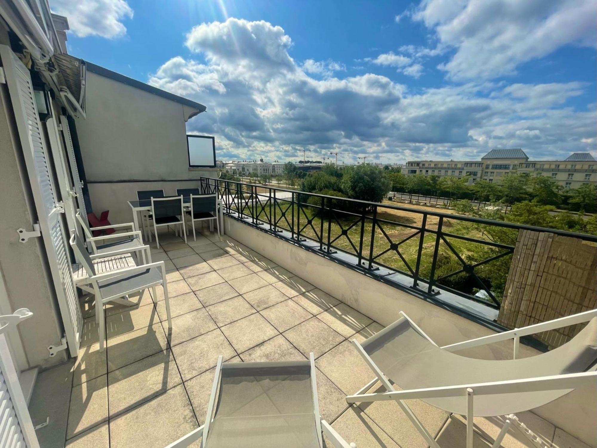 Family'S Appartement Disney Paris , 2 Parking Serris Exterior foto